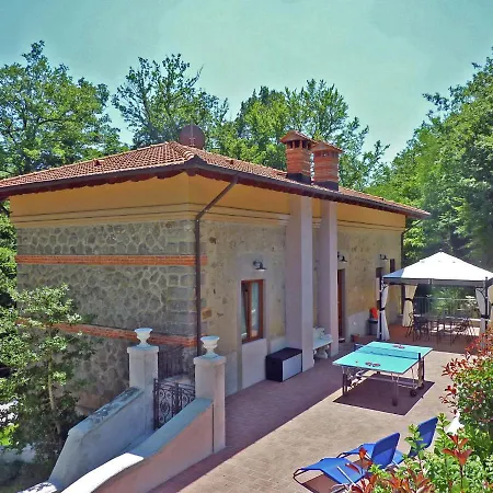 Luxurious In Pistoia With Jacuzzi And Pool Villa *