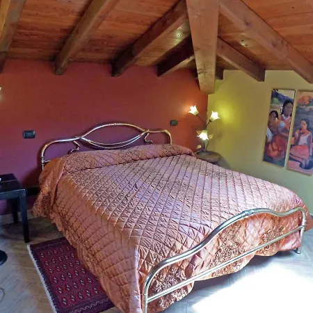 Luxurious In Pistoia With Jacuzzi And Pool Campo Tizzoro