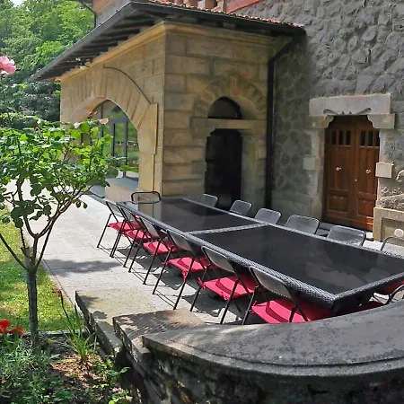 Villa Luxurious In Pistoia With Jacuzzi And Pool Campo Tizzoro