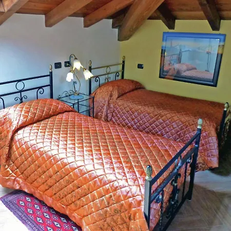 Luxurious In Pistoia With Jacuzzi And Pool Villa